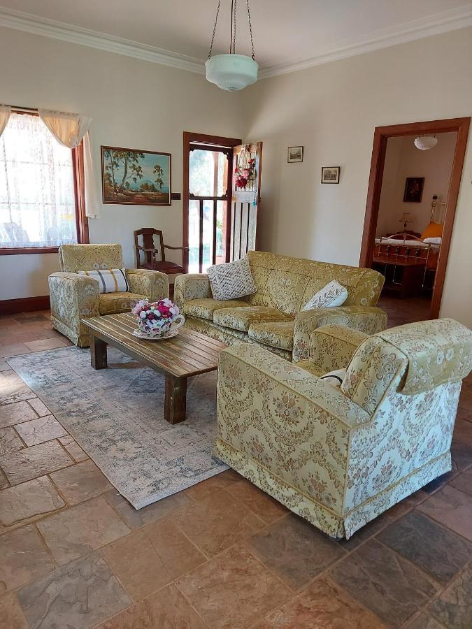 York Cottages And Burnley House Екстер'єр фото