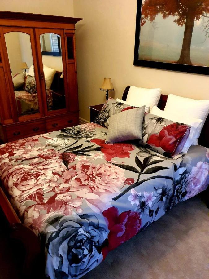 York Cottages And Burnley House Екстер'єр фото